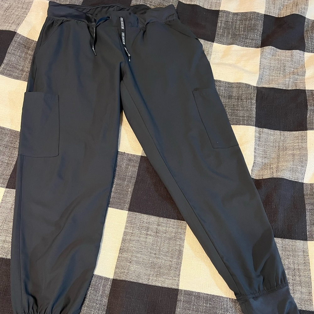 🩺 Med Couture Insignia Pewter Gray Jogger Scrub Pants 🩺
